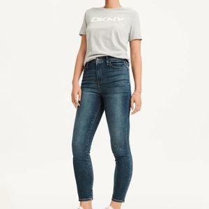 DKNY Delaney high rise skinny jean size 2